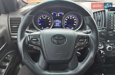 Позашляховик / Кросовер Toyota Land Cruiser 2008 в 