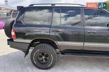 Позашляховик / Кросовер Toyota Land Cruiser 2006 в 