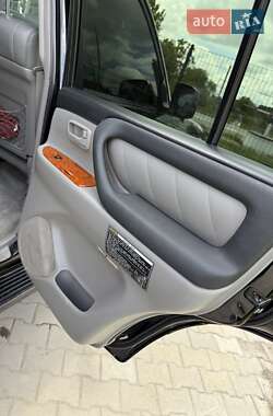 Позашляховик / Кросовер Toyota Land Cruiser 2006 в 