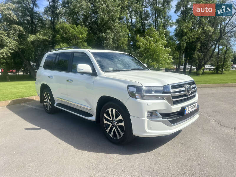 Toyota Land Cruiser 2019
