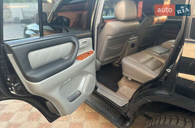 Внедорожник / Кроссовер Toyota Land Cruiser 2002 в 