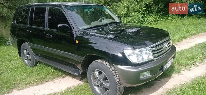 Позашляховик / Кросовер Toyota Land Cruiser 2006 в Новгород-Сіверському