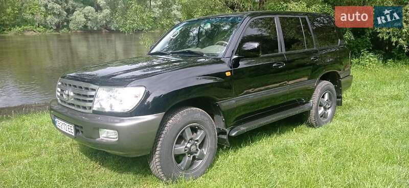 Позашляховик / Кросовер Toyota Land Cruiser 2006 в Новгород-Сіверському