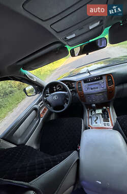 Позашляховик / Кросовер Toyota Land Cruiser 2003 в 