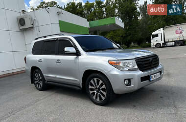 Внедорожник / Кроссовер Toyota Land Cruiser 2013 в Кропивницком