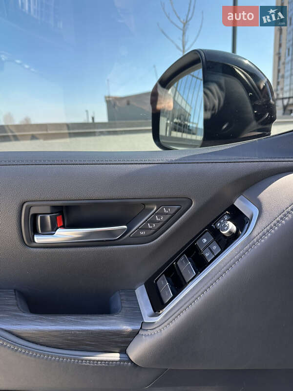 Внедорожник / Кроссовер Toyota Land Cruiser 2022 в Черкассах