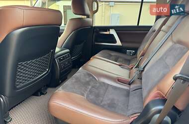 Внедорожник / Кроссовер Toyota Land Cruiser 2019 в 