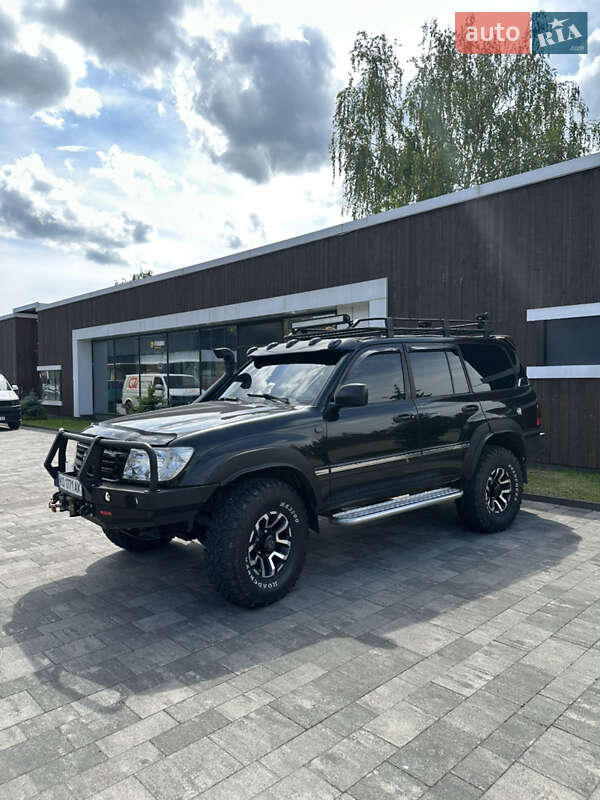 Внедорожник / Кроссовер Toyota Land Cruiser 2001 в Тячеве