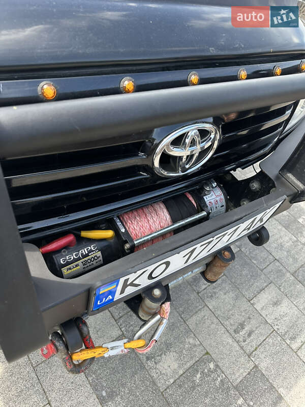 Внедорожник / Кроссовер Toyota Land Cruiser 2001 в Тячеве