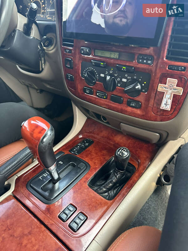 Внедорожник / Кроссовер Toyota Land Cruiser 2001 в Тячеве