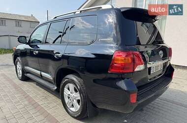 Позашляховик / Кросовер Toyota Land Cruiser 2014 в 