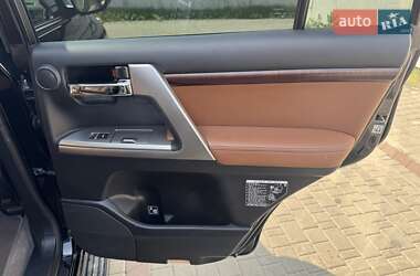 Позашляховик / Кросовер Toyota Land Cruiser 2014 в 