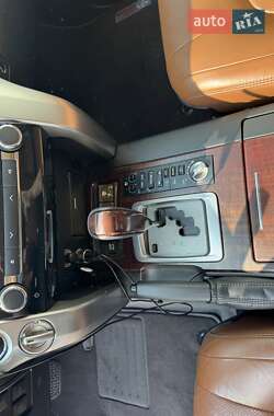 Позашляховик / Кросовер Toyota Land Cruiser 2014 в 