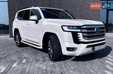 Внедорожник / Кроссовер Toyota Land Cruiser 2022 в 