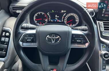 Позашляховик / Кросовер Toyota Land Cruiser 2022 в 
