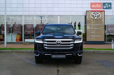 Позашляховик / Кросовер Toyota Land Cruiser 2022 в 
