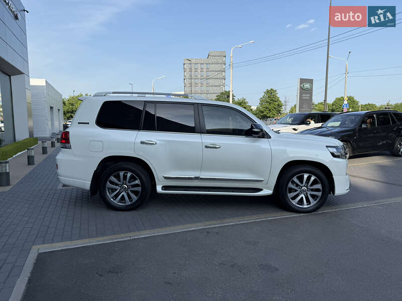 Внедорожник / Кроссовер Toyota Land Cruiser 2017 в Харькове