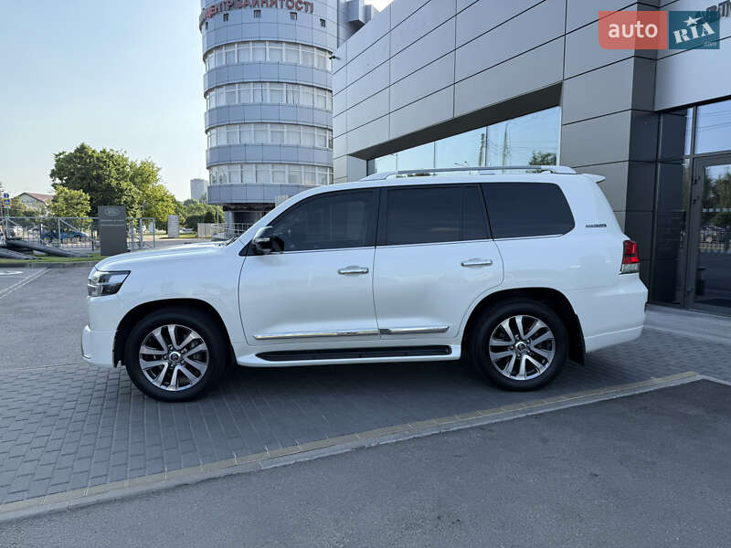Внедорожник / Кроссовер Toyota Land Cruiser 2017 в Харькове