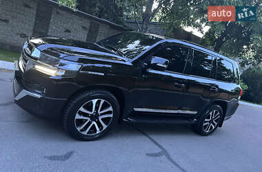 Внедорожник / Кроссовер Toyota Land Cruiser 2008 в 