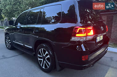 Внедорожник / Кроссовер Toyota Land Cruiser 2008 в 
