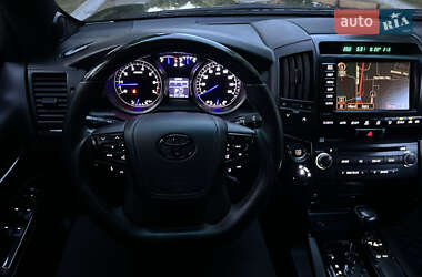 Внедорожник / Кроссовер Toyota Land Cruiser 2008 в 