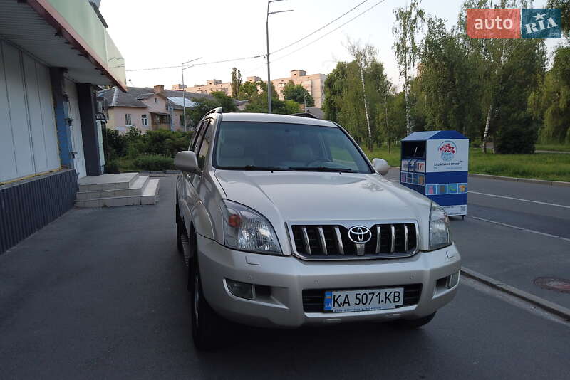 Внедорожник / Кроссовер Toyota Land Cruiser 2008 в Киеве