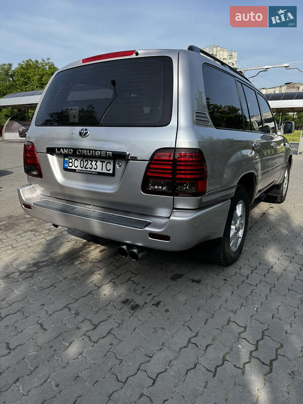 Внедорожник / Кроссовер Toyota Land Cruiser 2003 в Львове