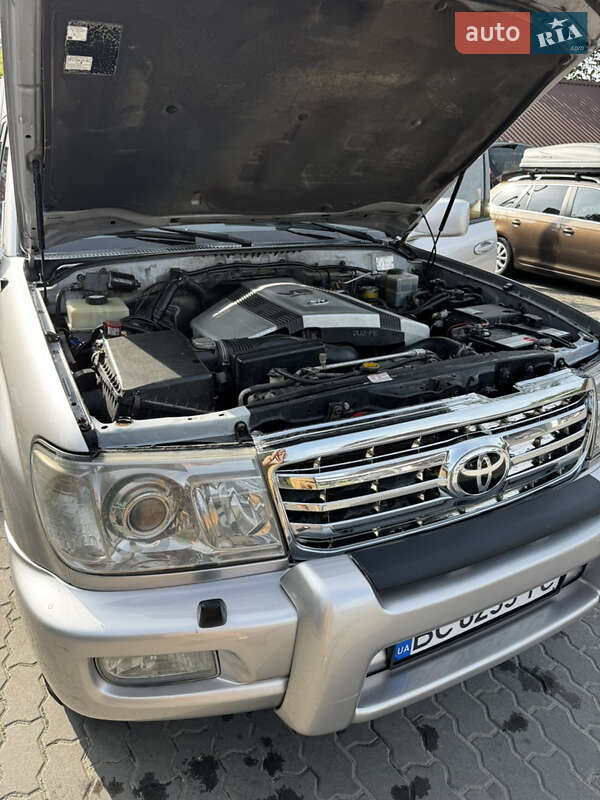 Внедорожник / Кроссовер Toyota Land Cruiser 2003 в Львове