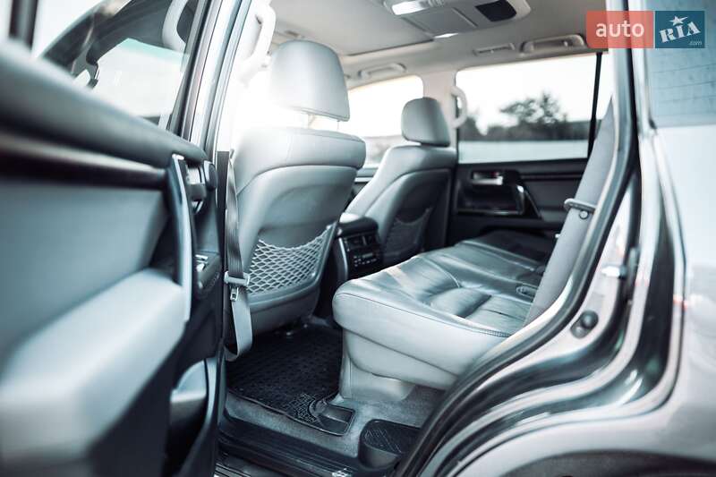 Внедорожник / Кроссовер Toyota Land Cruiser 2008 в Ужгороде