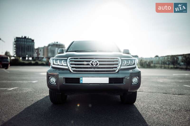 Внедорожник / Кроссовер Toyota Land Cruiser 2008 в Ужгороде