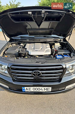 Внедорожник / Кроссовер Toyota Land Cruiser 2008 в 