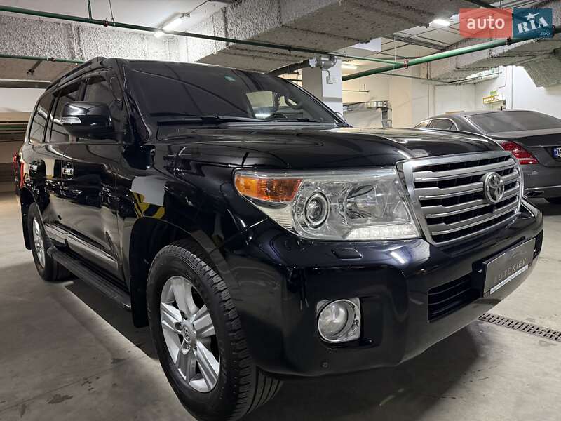 Внедорожник / Кроссовер Toyota Land Cruiser 2012 в Киеве