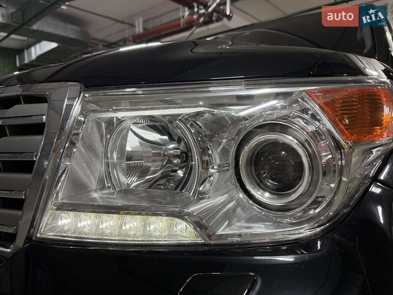 Внедорожник / Кроссовер Toyota Land Cruiser 2012 в Киеве