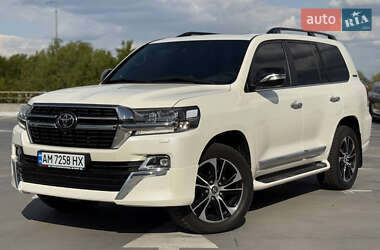 Внедорожник / Кроссовер Toyota Land Cruiser 2020 в Киеве