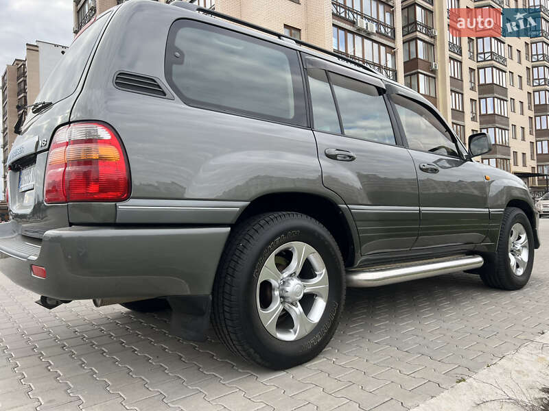 Внедорожник / Кроссовер Toyota Land Cruiser 1999 в Черноморске