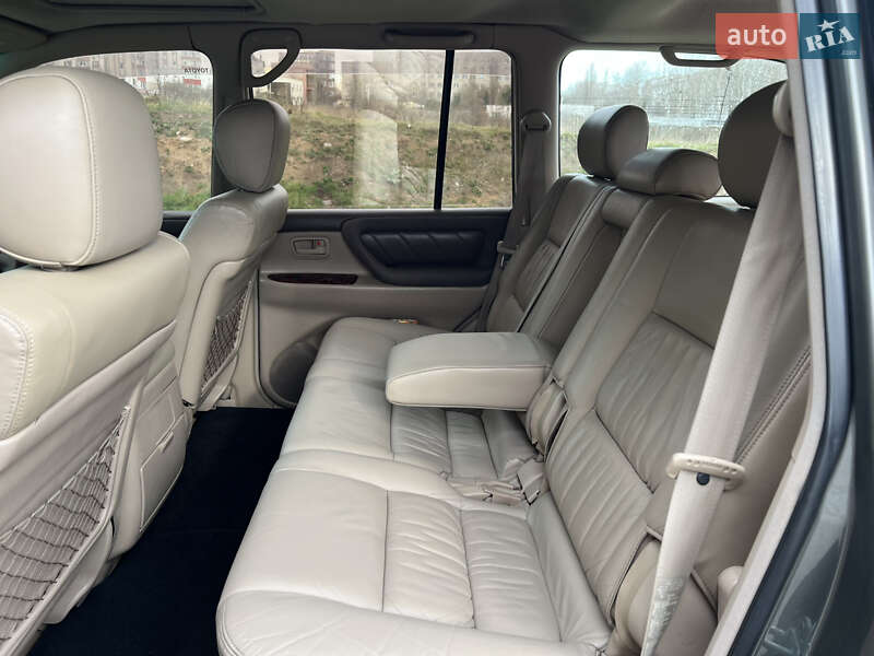 Внедорожник / Кроссовер Toyota Land Cruiser 1999 в Черноморске