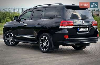 Внедорожник / Кроссовер Toyota Land Cruiser 2020 в 