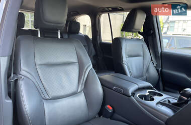Внедорожник / Кроссовер Toyota Land Cruiser 2023 в 