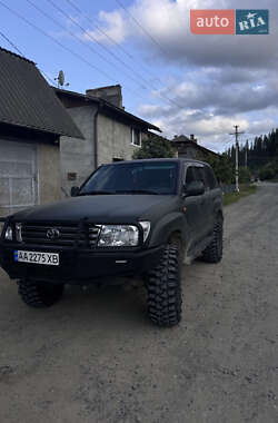 Позашляховик / Кросовер Toyota Land Cruiser 2001 в Путилі