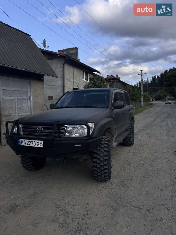 Toyota Land Cruiser 2001