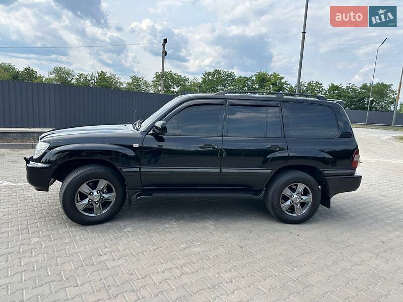 Внедорожник / Кроссовер Toyota Land Cruiser 2005 в Днепре фото 2 Внедорожник / Кроссовер Toyota Land Cruiser 2005 в Днепре
