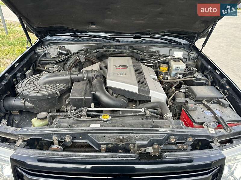 Внедорожник / Кроссовер Toyota Land Cruiser 2005 в Днепре фото 9 Внедорожник / Кроссовер Toyota Land Cruiser 2005 в Днепре