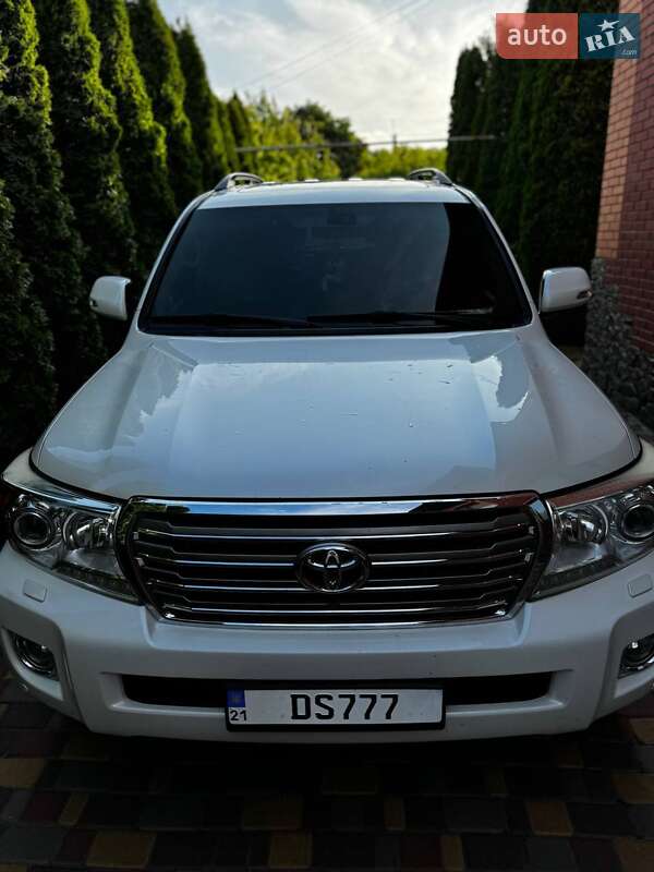 Toyota Land Cruiser 2013