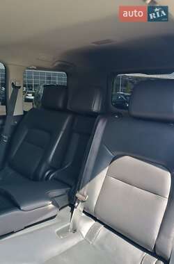 Внедорожник / Кроссовер Toyota Land Cruiser 2016 в 