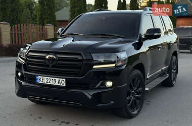 Внедорожник / Кроссовер Toyota Land Cruiser 2017 в Днепре