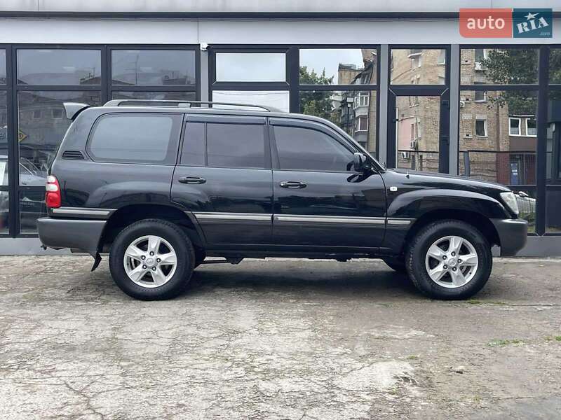Внедорожник / Кроссовер Toyota Land Cruiser 2002 в Киеве