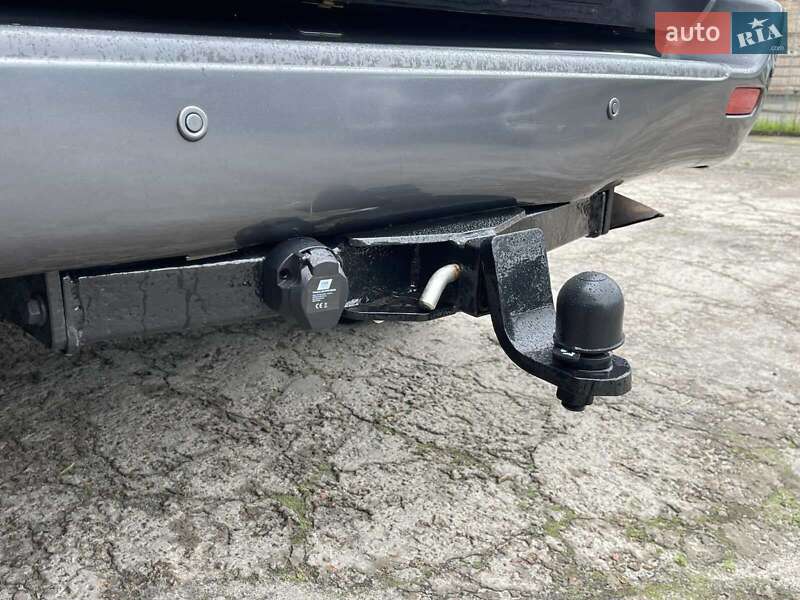 Внедорожник / Кроссовер Toyota Land Cruiser 2002 в Киеве