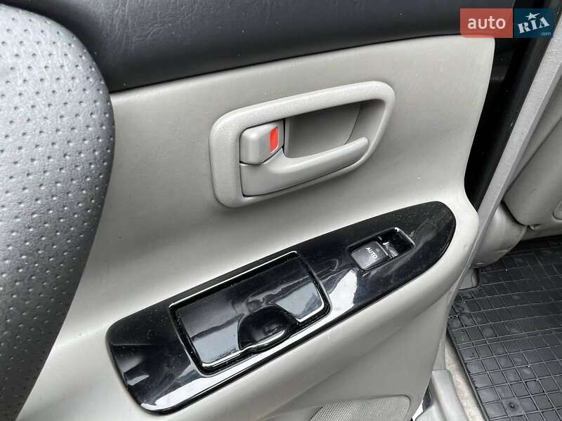 Внедорожник / Кроссовер Toyota Land Cruiser 2002 в Киеве