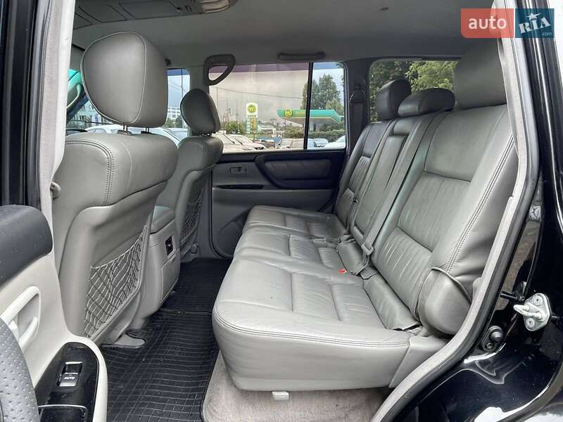 Внедорожник / Кроссовер Toyota Land Cruiser 2002 в Киеве