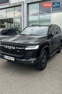 Внедорожник / Кроссовер Toyota Land Cruiser 2023 в Киеве